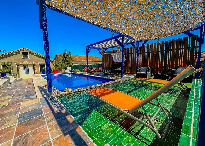 Loft Modern Avec Jardin Piscine Et Pool House