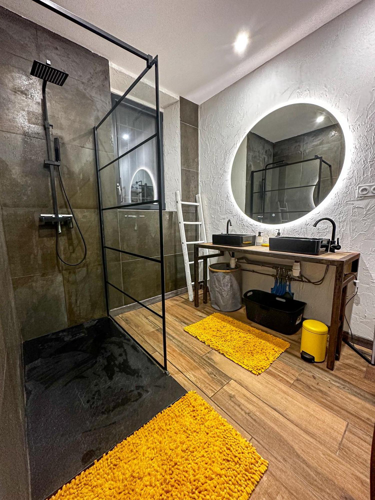 Loft Modern Avec Jardin Piscine Et Pool House Villa *