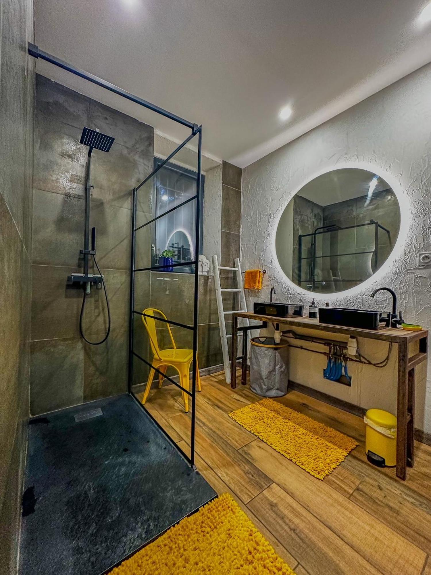Loft Modern Avec Jardin Piscine Et Pool House * Lavalette